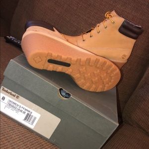 Brand new woman Timberland boots